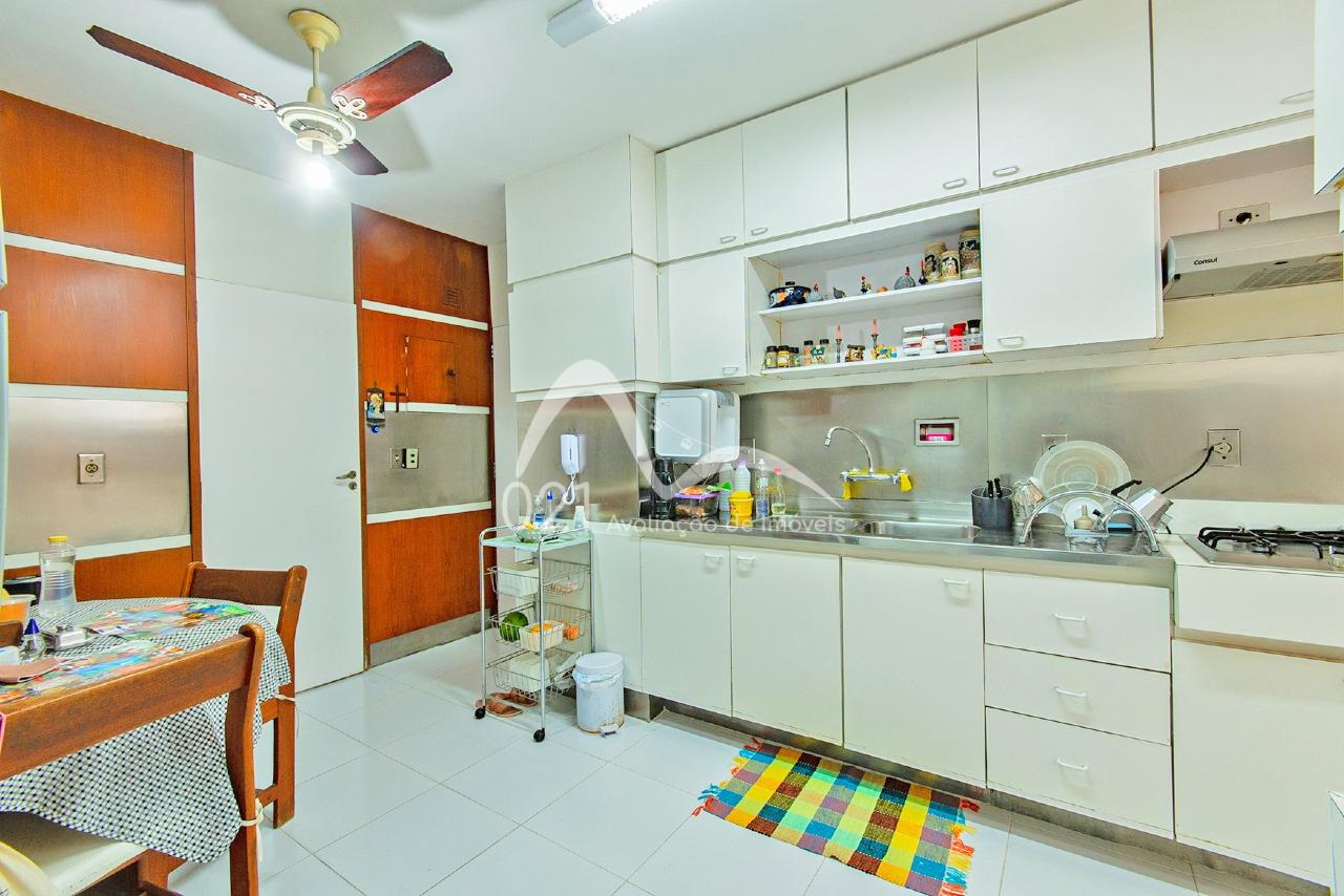 Apartamento à venda no Lagoa: 