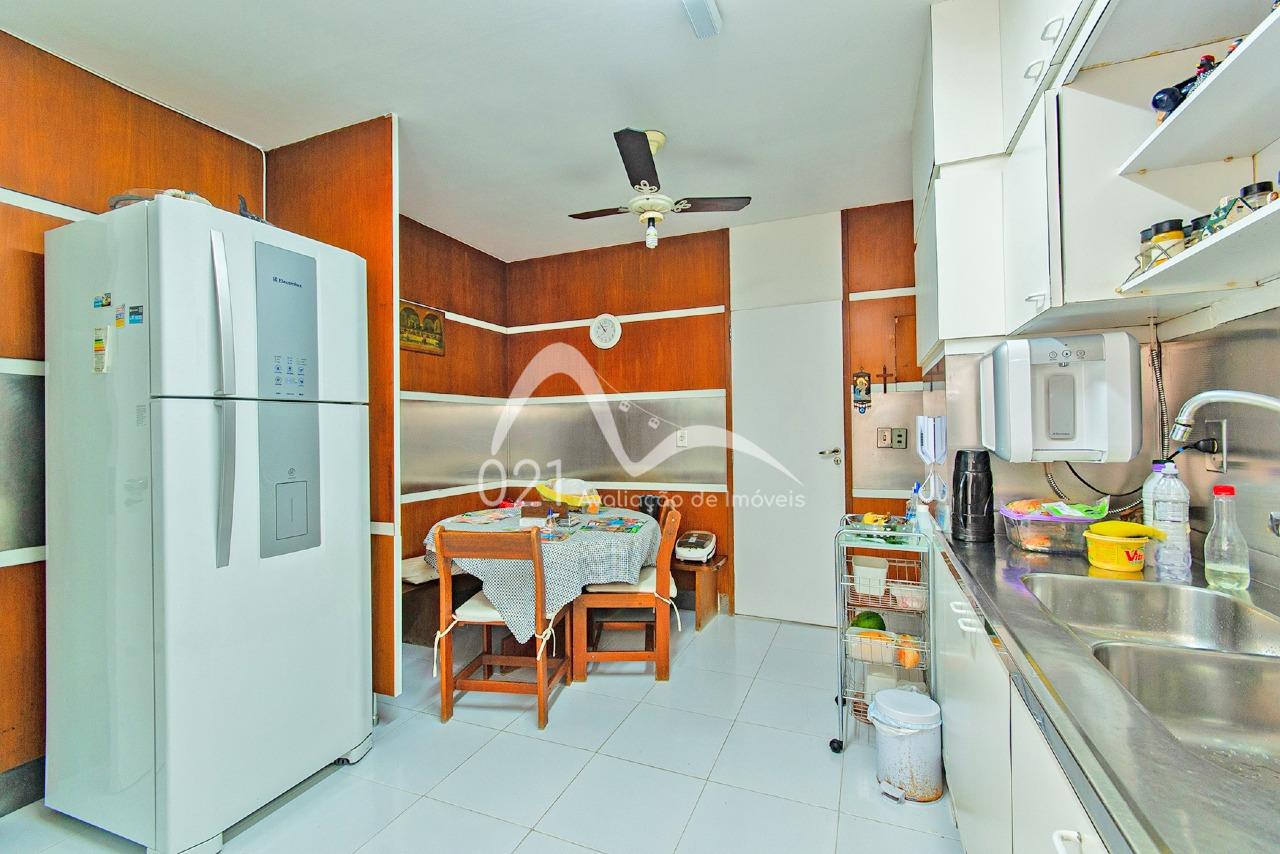 Apartamento à venda no Lagoa: 