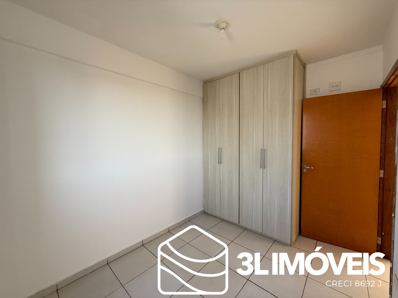Apartamento para aluguel no Jardim Dourados: 