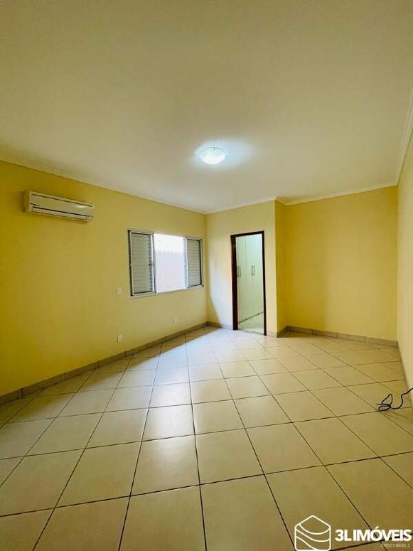 Casa em Condomínio para aluguel no Condomínio Alto dos Ipês: 