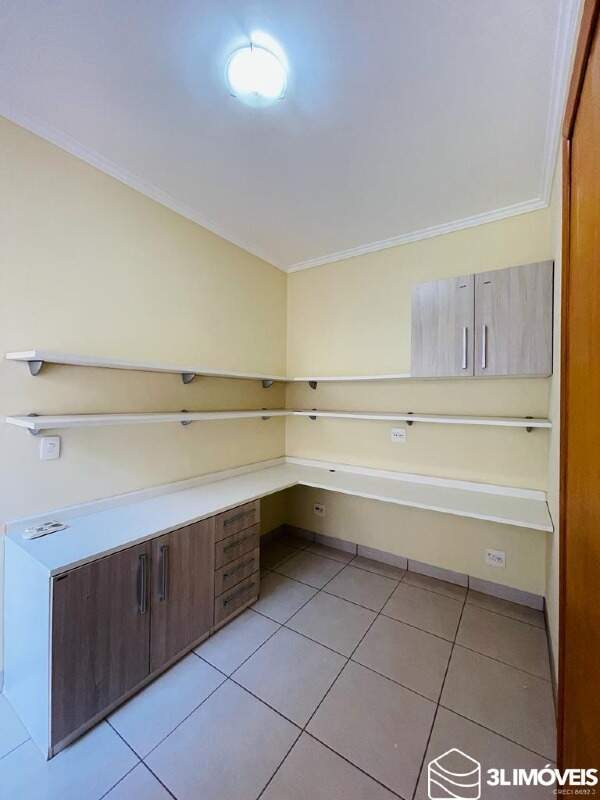 Casa em Condomínio para aluguel no Condomínio Alto dos Ipês: 