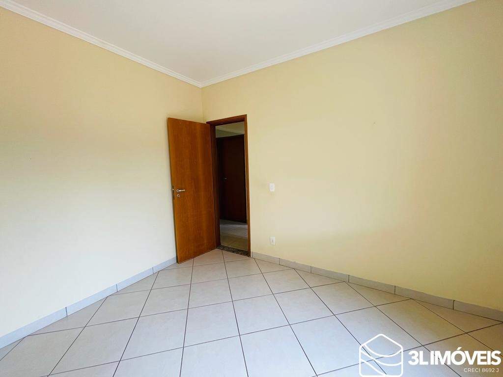 Casa em Condomínio para aluguel no Condomínio Alto dos Ipês: 