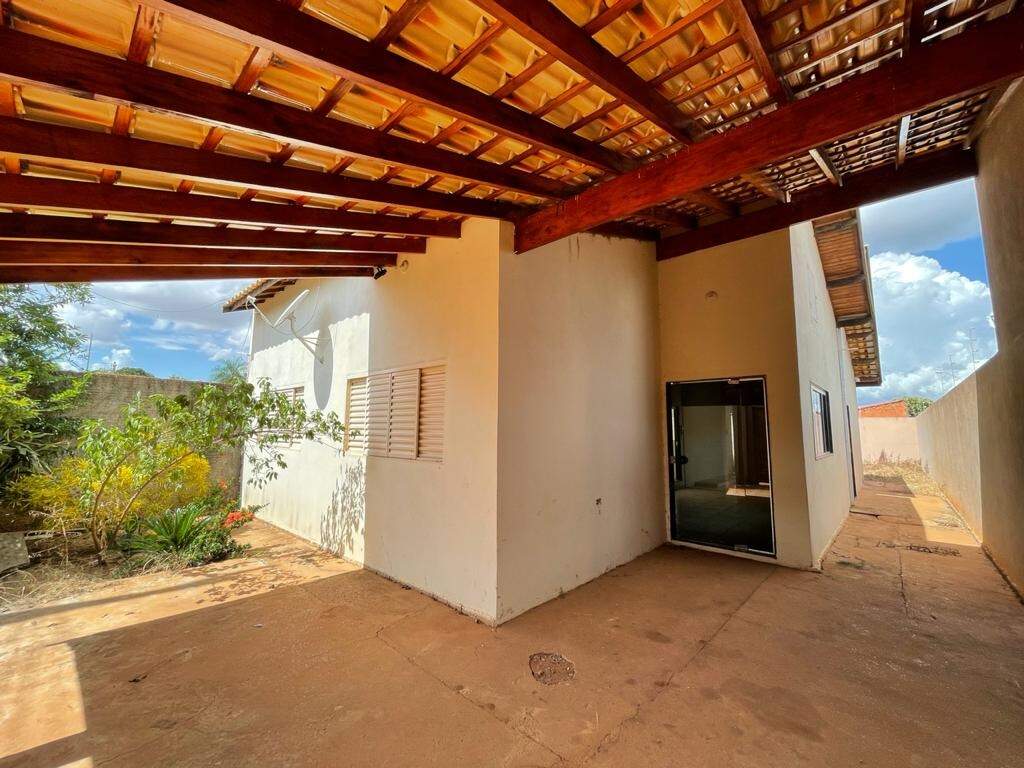 Casa à venda no Jardim Eunice: Garagem/Varanda