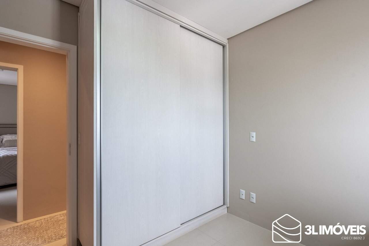 Apartamento à venda no Colinos: 