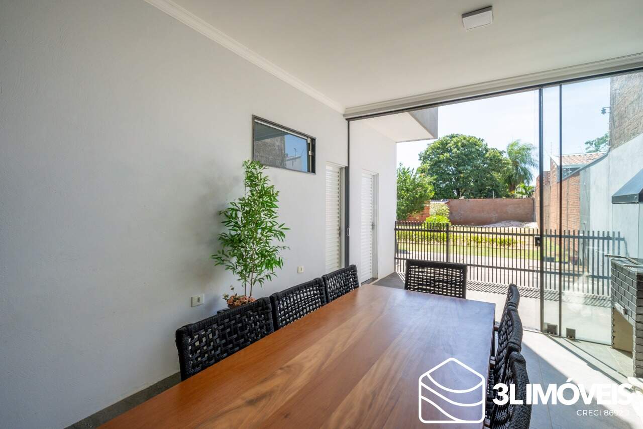 Casa à venda no Jardim Paranapunga: 