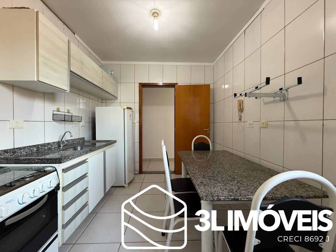 Apartamento para aluguel no Jardim Dourados: 