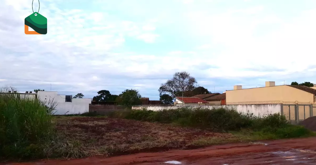 Terreno à venda no Jardim Alvorada: 
