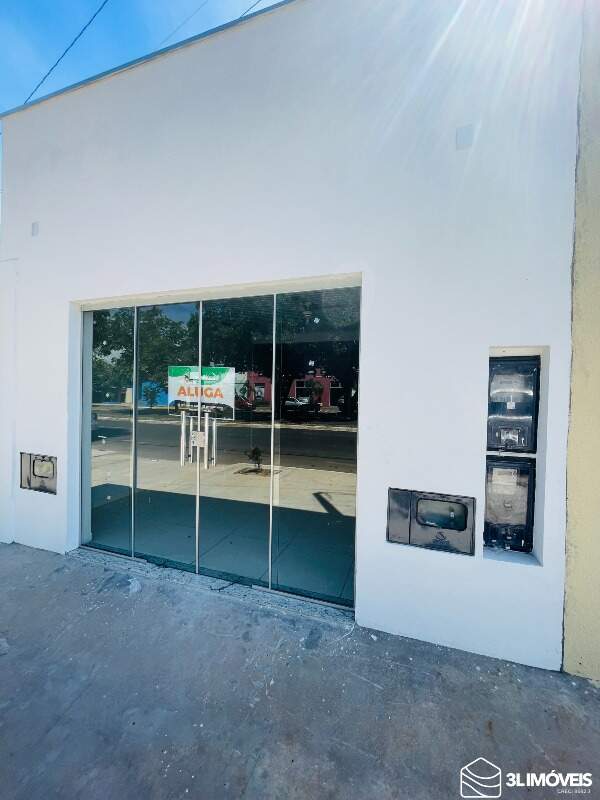 Salão para aluguel no Jardim Dourados: 