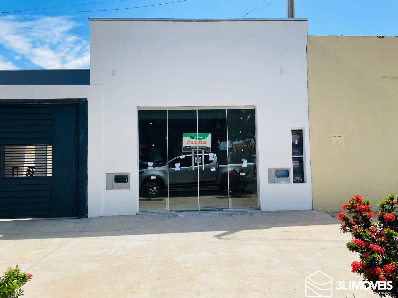 Salão para aluguel no Jardim Dourados: 