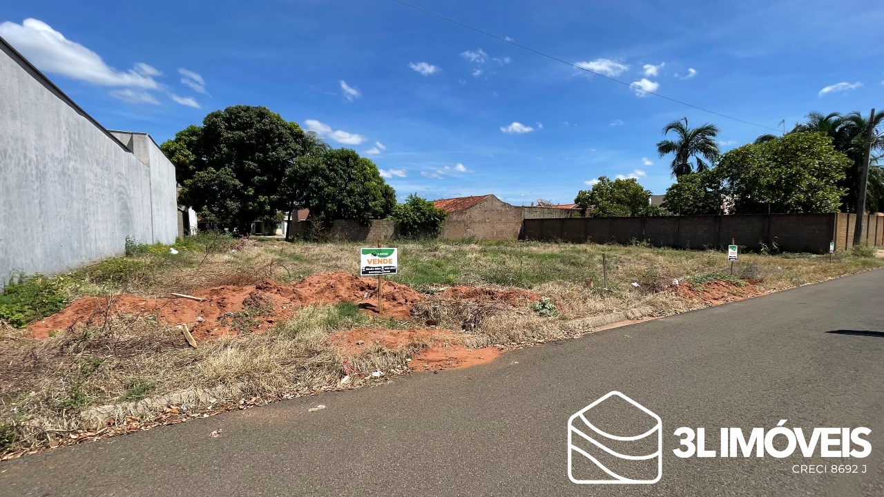 Terreno à venda no Santa Rita: 