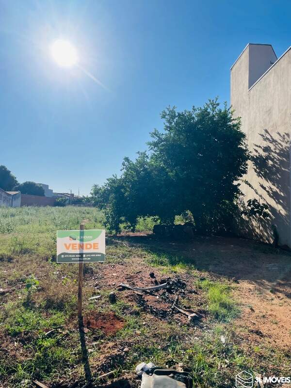Terreno à venda no Jardim Alvorada:
