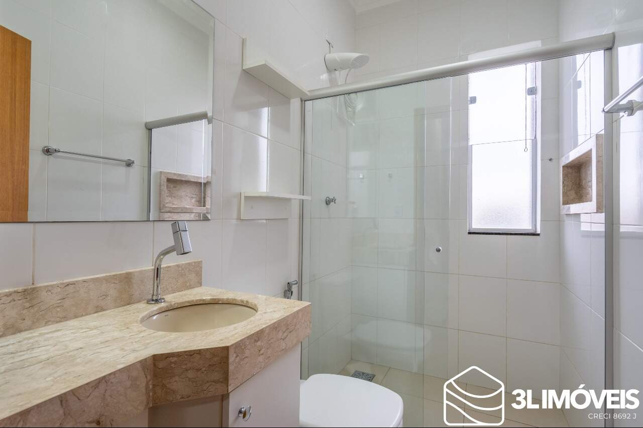 Casa em Condomínio para aluguel no Jardim Alvorada: