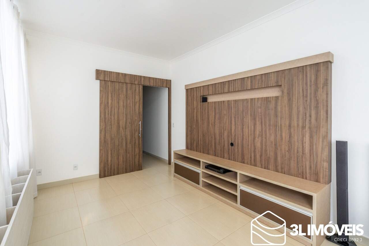 Casa em Condomínio à venda no Village do Lago:
