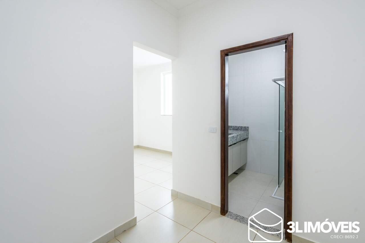 Casa em Condomínio à venda no Village do Lago: