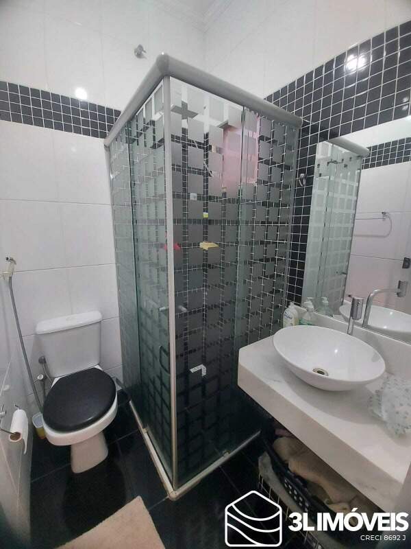 Casa à venda no Jardim Aeroporto: