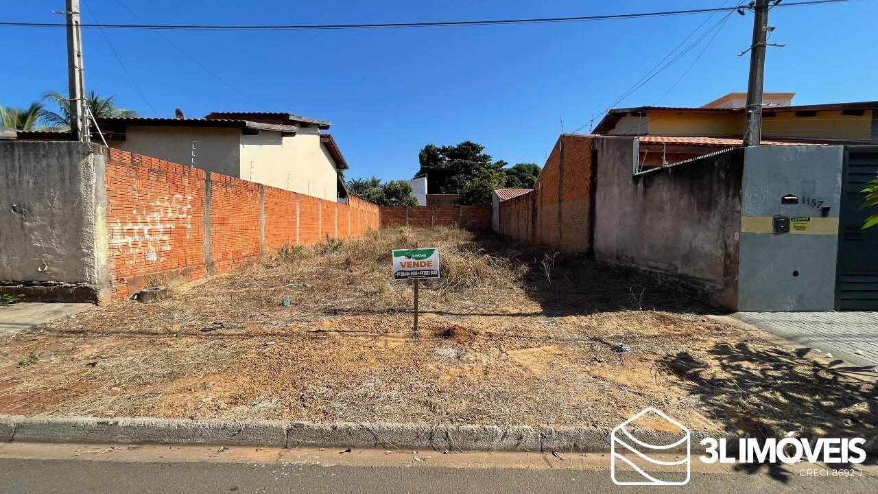 Terreno à venda no Jardim Estoril: