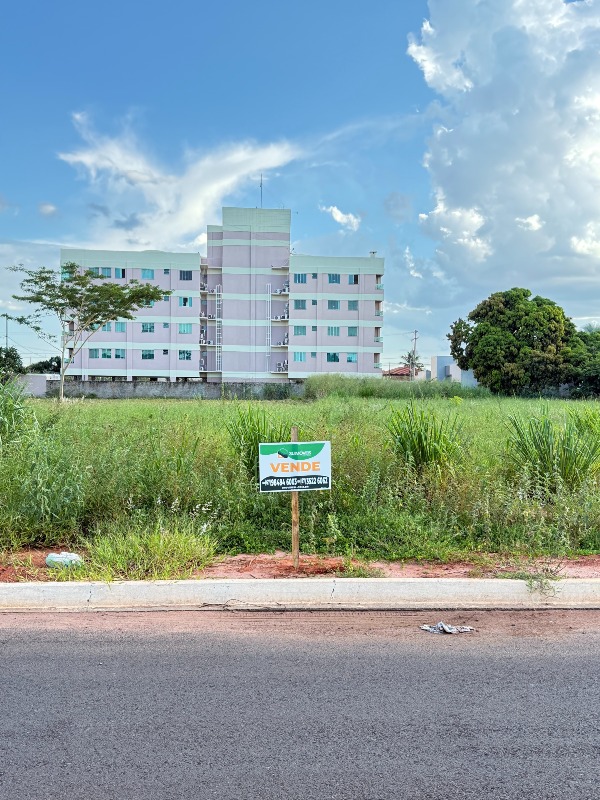 Terreno à venda no Parque das Mangueiras: 