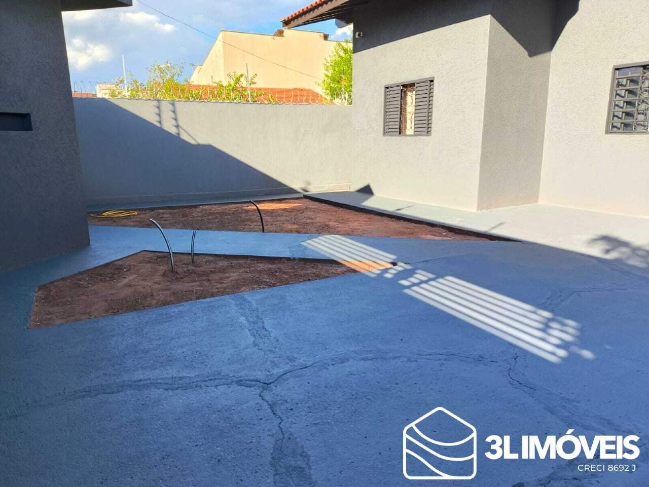 Casa à venda no Jardim Dourados: 