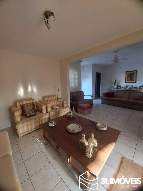 Casa à venda no Santos Dumont II: