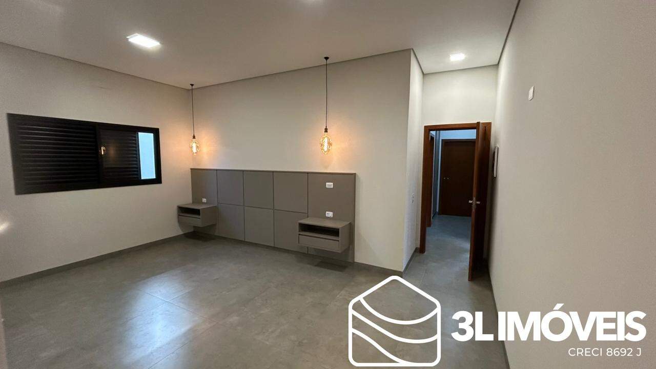 Casa em Condomínio à venda no Portal das Águas: