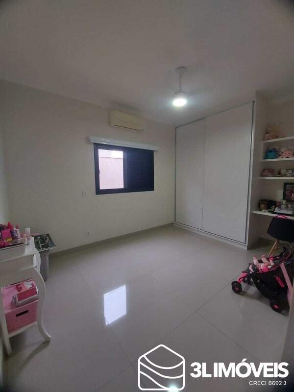 Casa em Condomínio à venda no Recanto das Palmeiras: