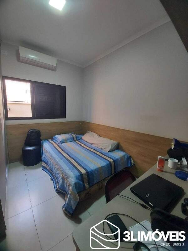 Casa em Condomínio à venda no Recanto das Palmeiras: