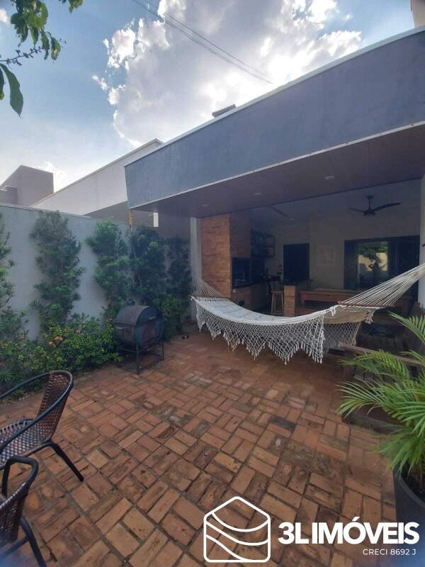 Casa em Condomínio à venda no Recanto das Palmeiras: