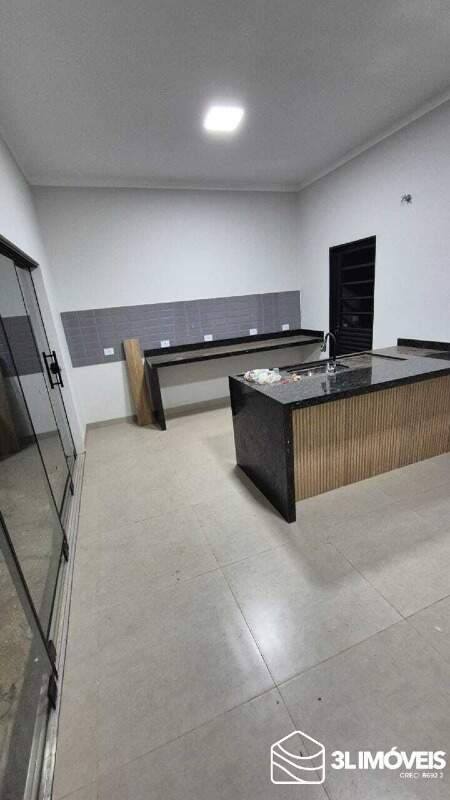 Casa à venda no Santa Terezinha: 