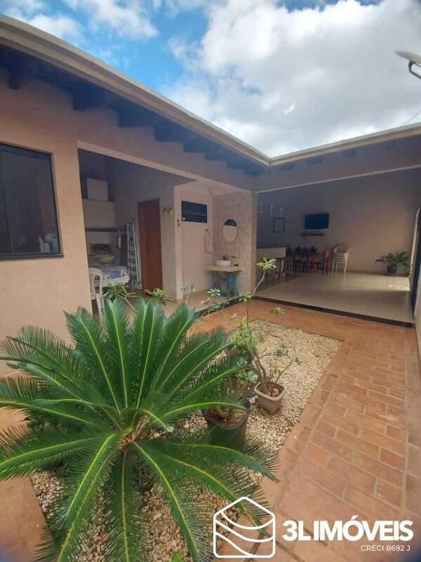 Casa à venda no Centro: