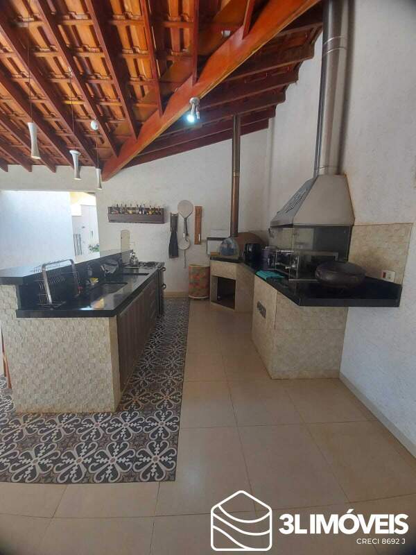 Casa à venda no Centro: