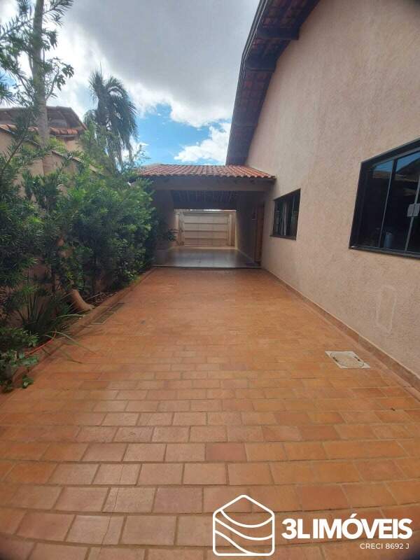 Casa à venda no Centro: 