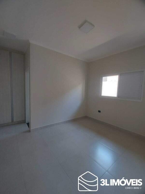 Casa à venda no Jardim dos Ipes: