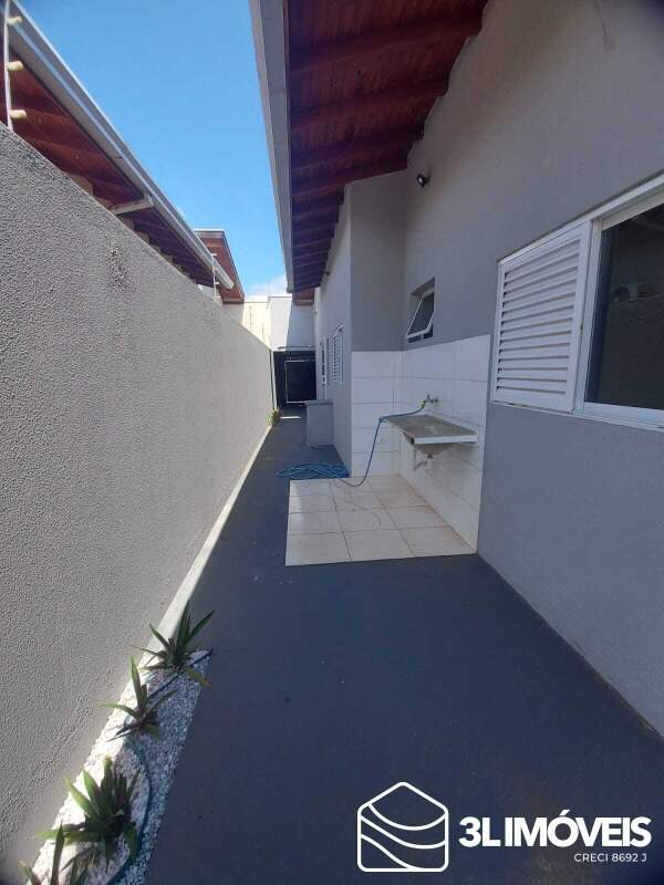 Casa à venda no Jardim dos Ipes: