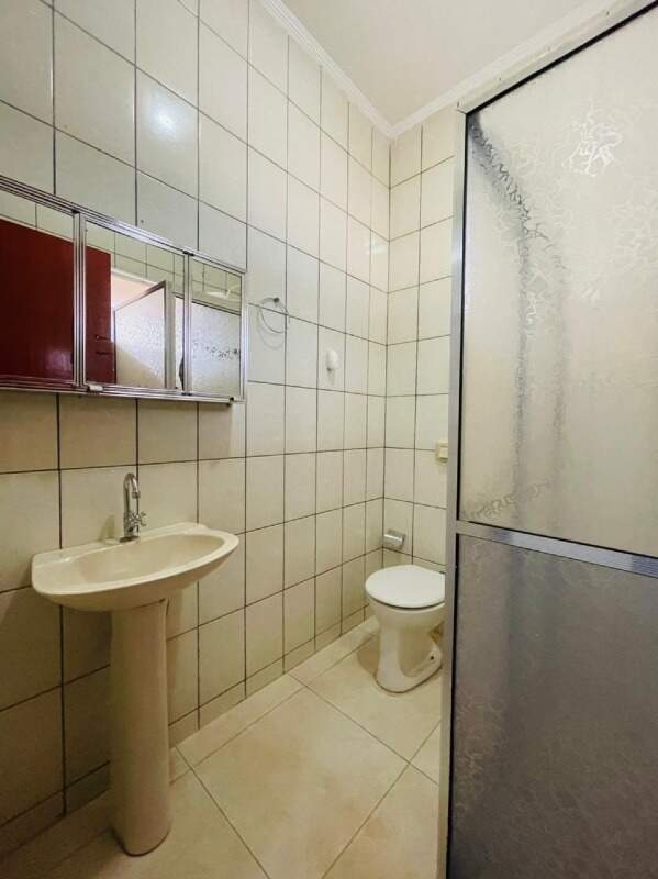 Casa à venda no Colinos: Banheiro Suíte