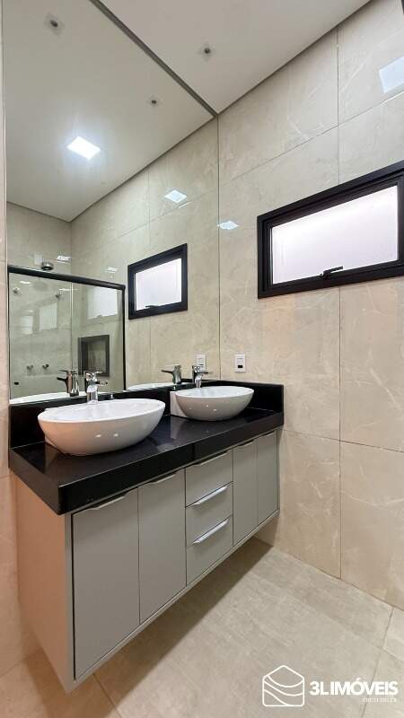 Casa em Condomínio à venda no Condomínio Terras do Jupiá: 