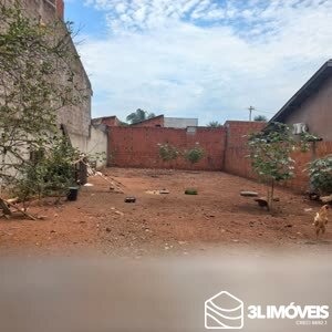 Terreno à venda no Jardim Paranapunga: 