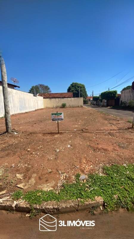 Terreno à venda no Jardim Cangalha: 