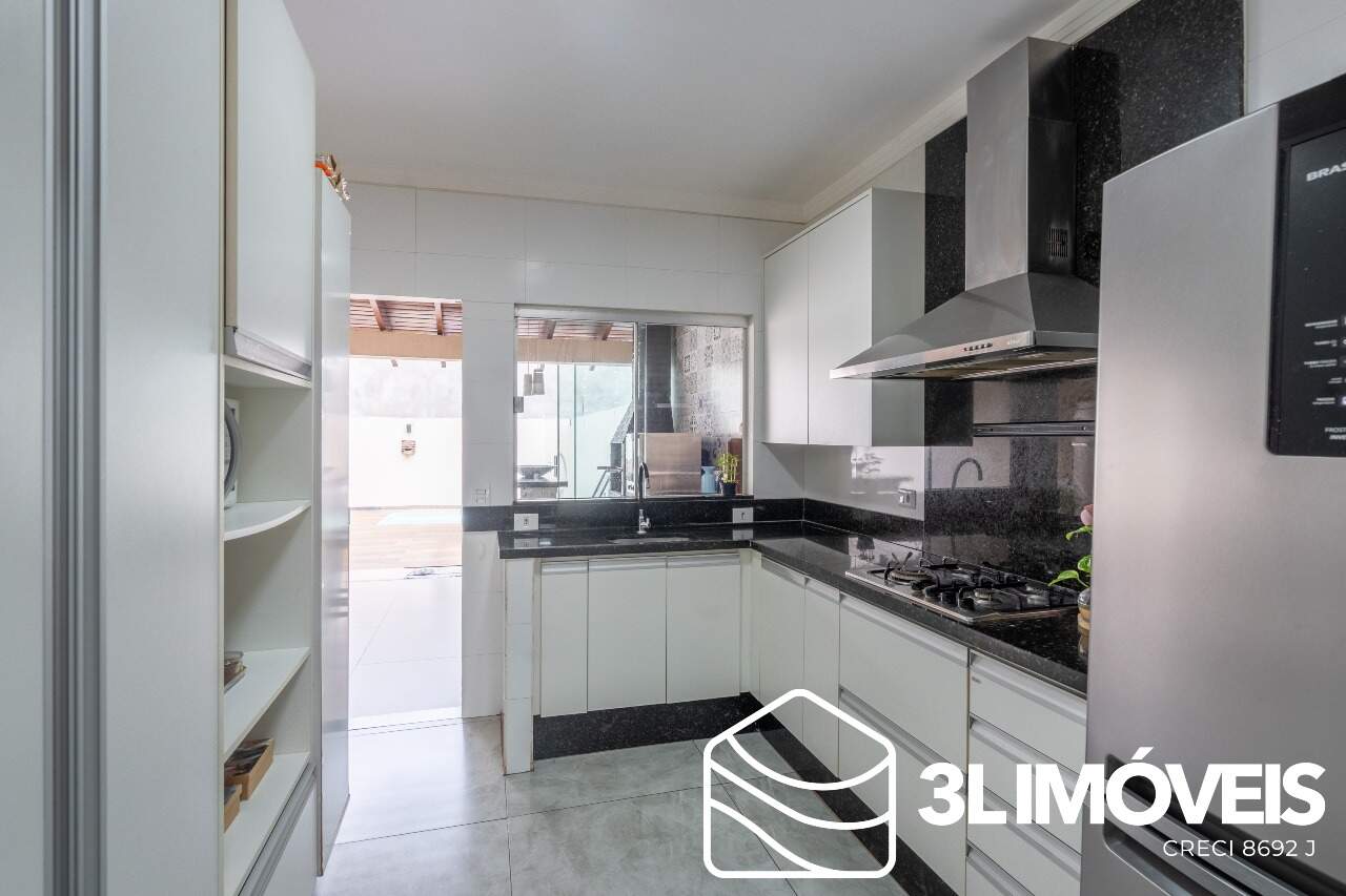 Casa à venda no Jardim dos Ipês III : 