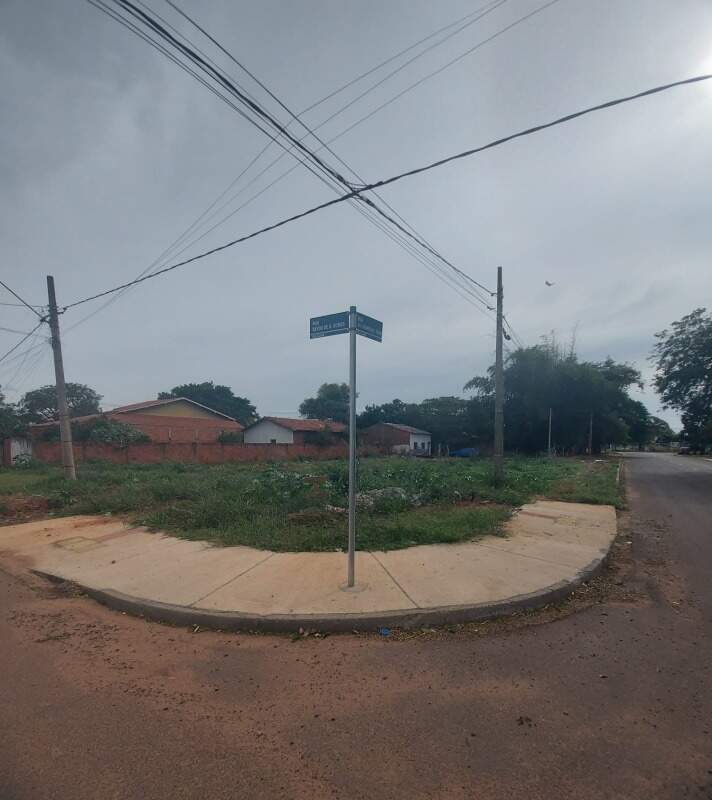 Terreno à venda no Jardim Alvorada: 