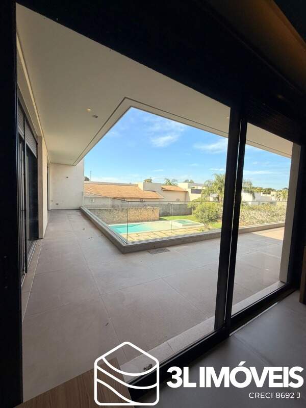 Casa em Condomínio à venda no Jardim dos Ipes: