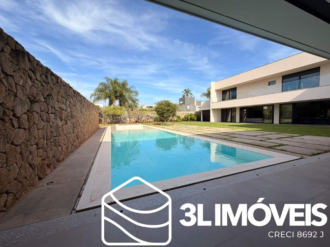 Casa em Condomínio à venda no Jardim dos Ipes: