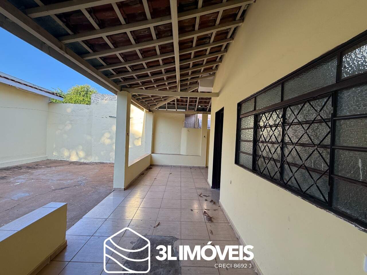 Casa para aluguel no Jardim Dourados: 