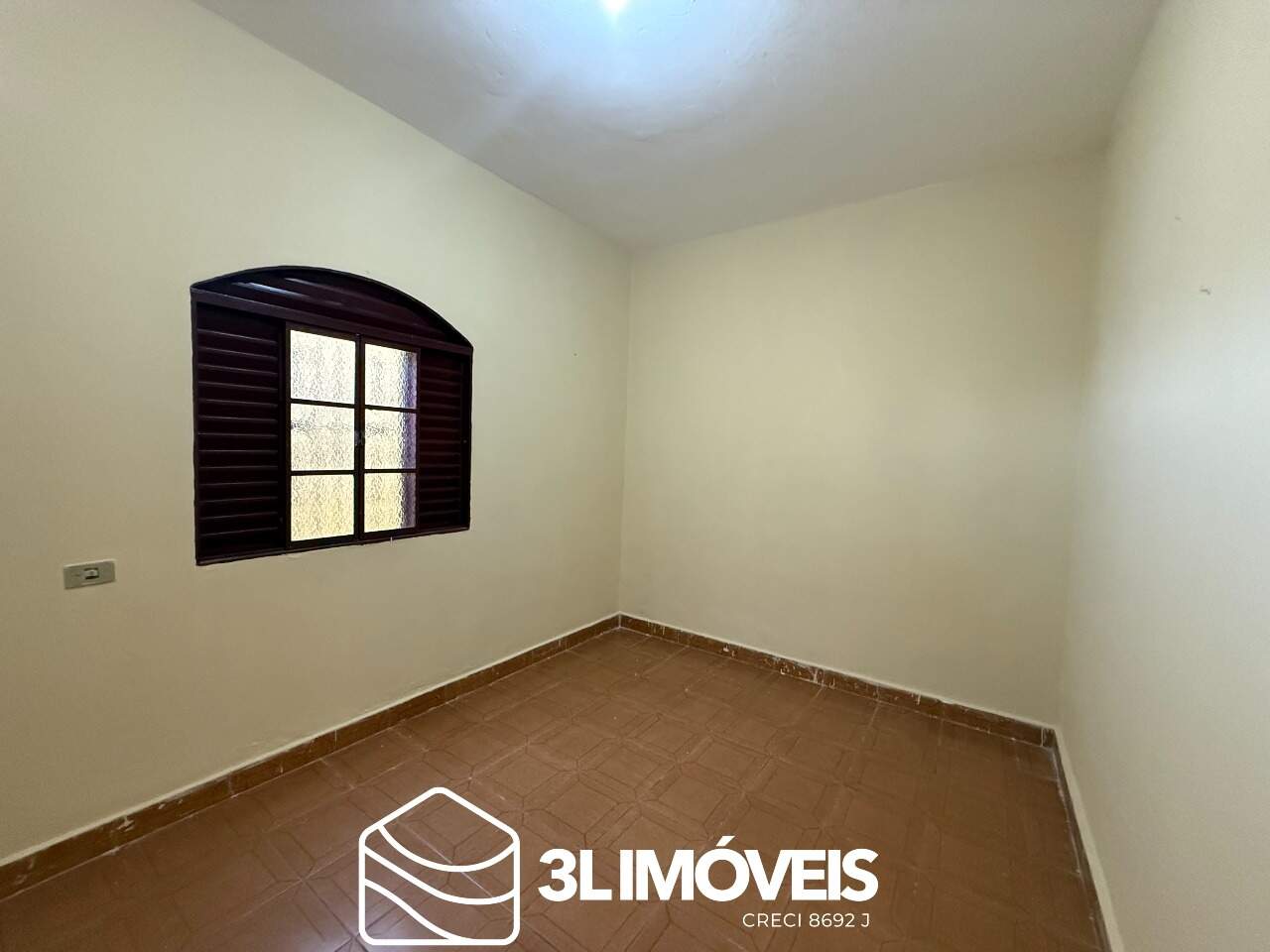 Casa para aluguel no Jardim Dourados: 