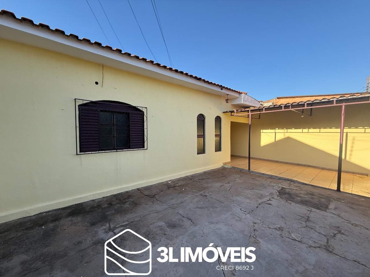 Casa para aluguel no Jardim Dourados: 