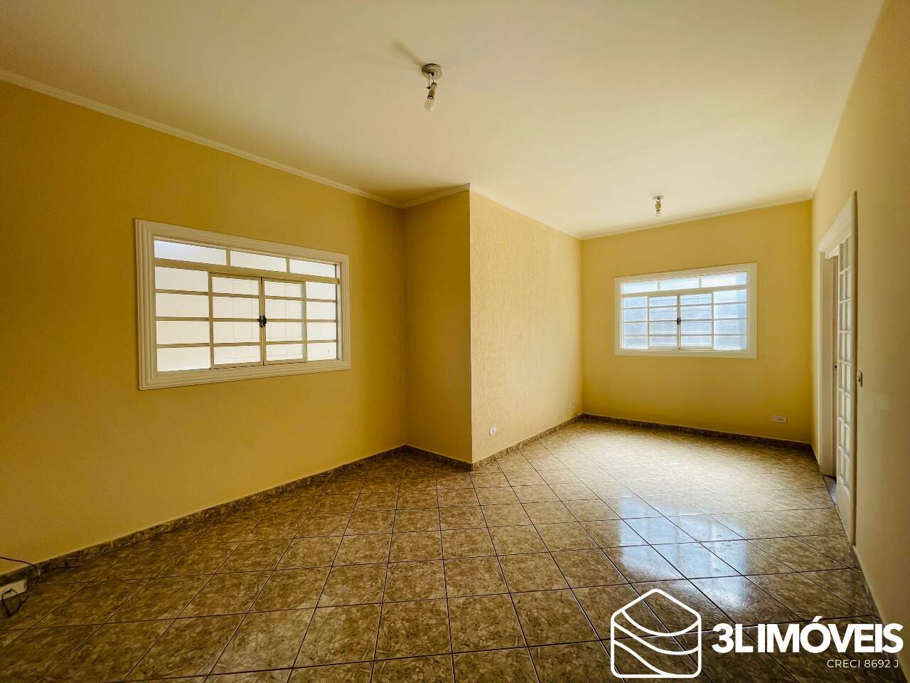 Casa à venda no Jardim Primaveril: 