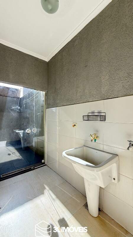 Casa para aluguel no Nova Europa: 