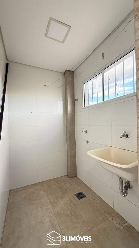 Apartamento para aluguel no Jardim dos Ipês III :