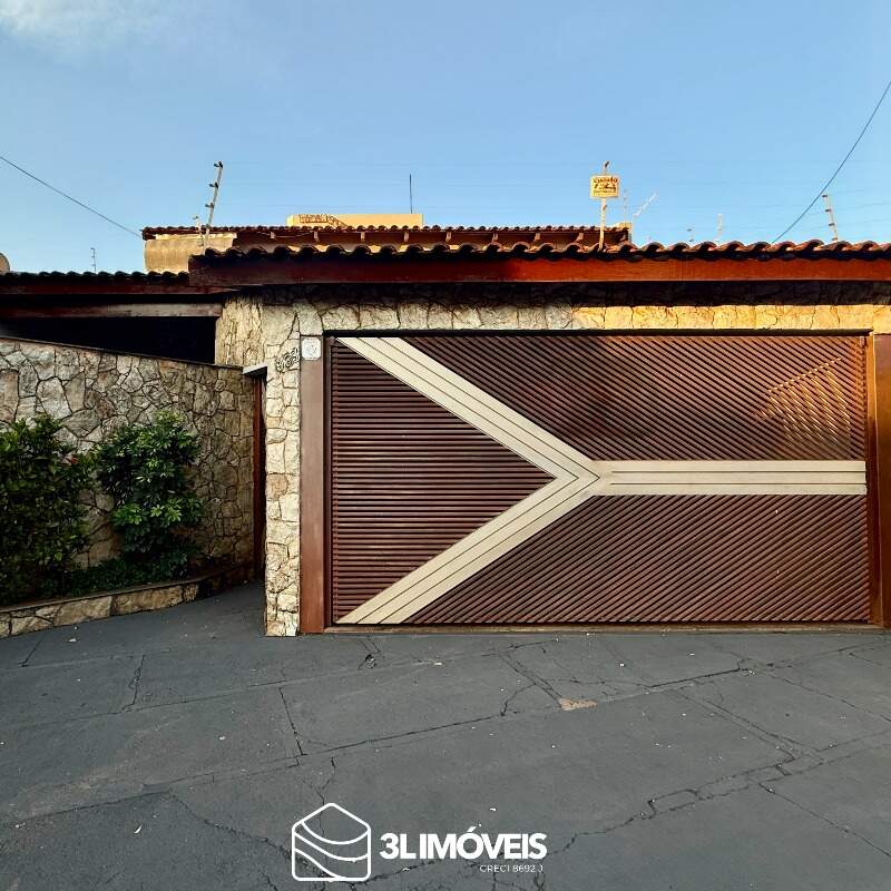 Casa à venda no Centro: 