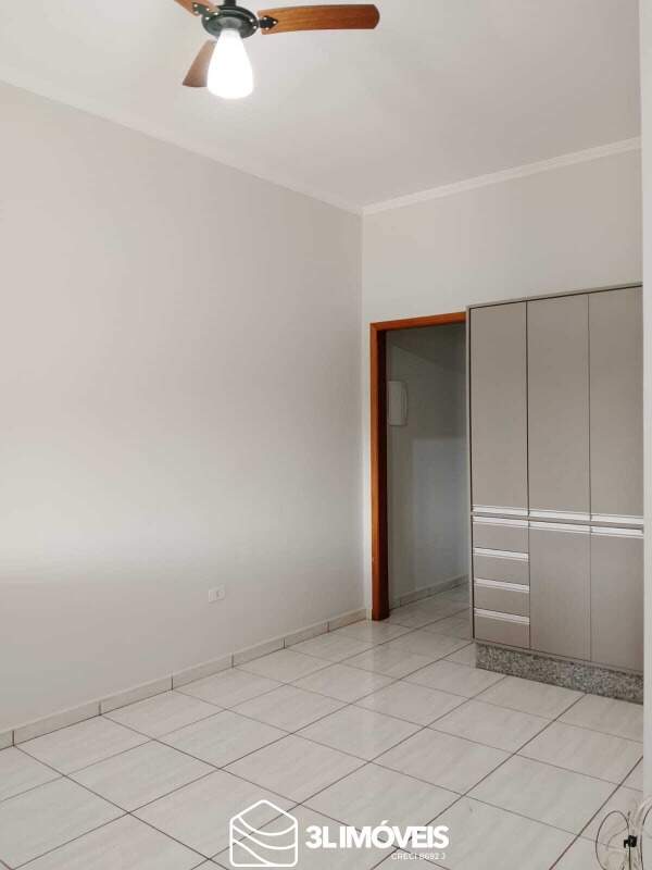 Casa para aluguel no Ipê: 