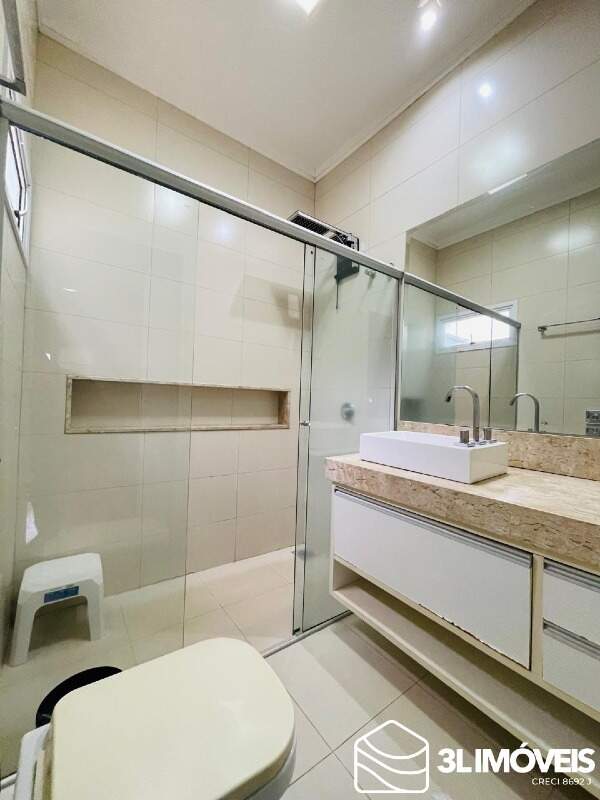Casa em Condomínio à venda no Condomínio Recanto das Palmeiras: